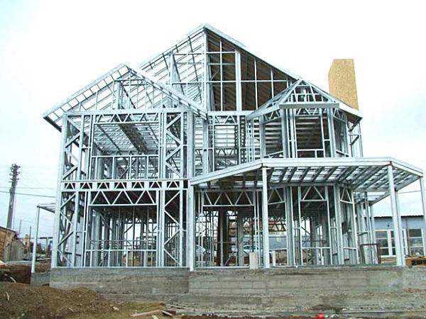 双辽钢结构建筑的腐蚀问题应该如何预防